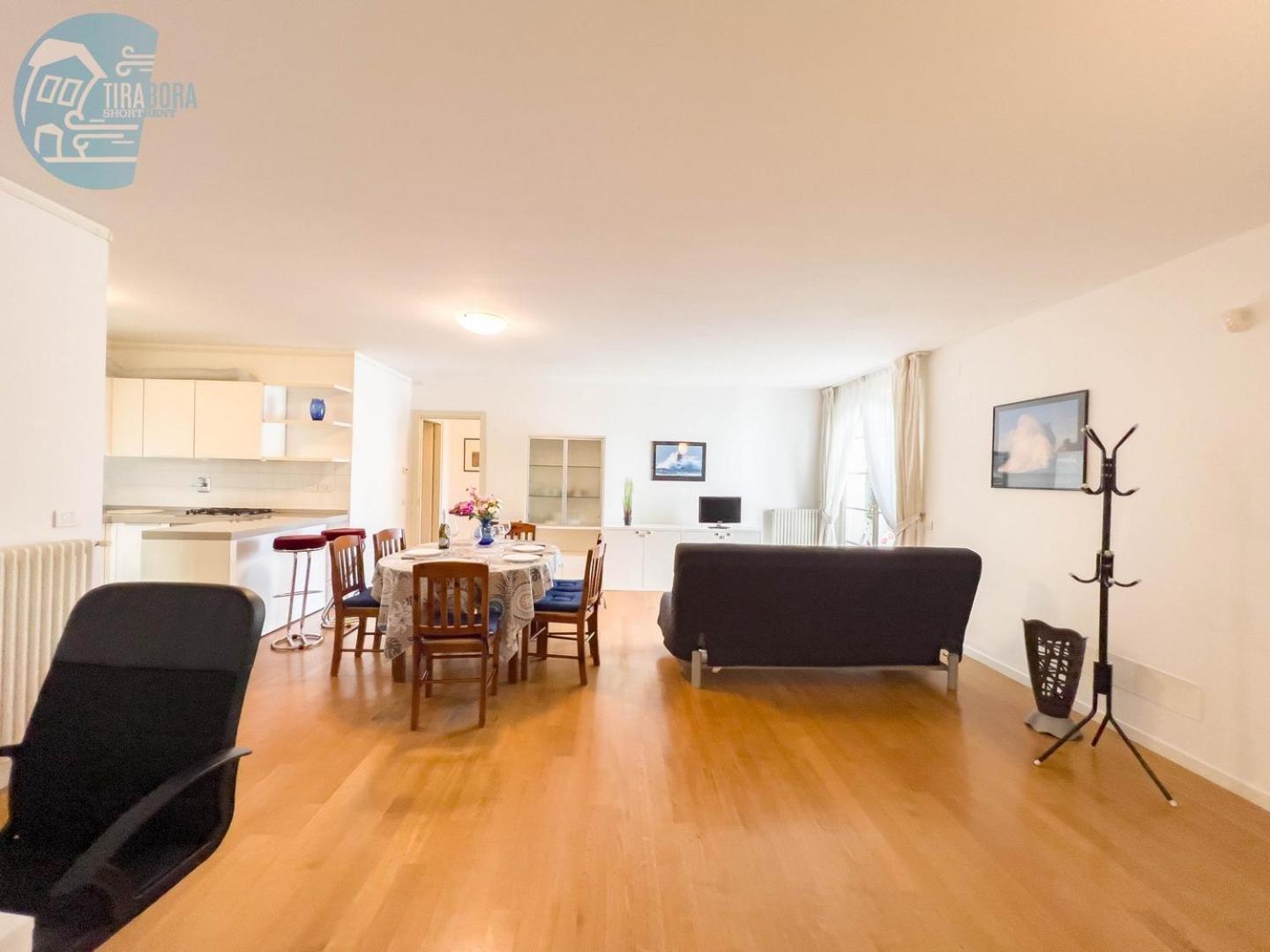 Cattedrale 5 Tirabora Short Rent Διαμέρισμα Τεργέστη Εξωτερικό φωτογραφία