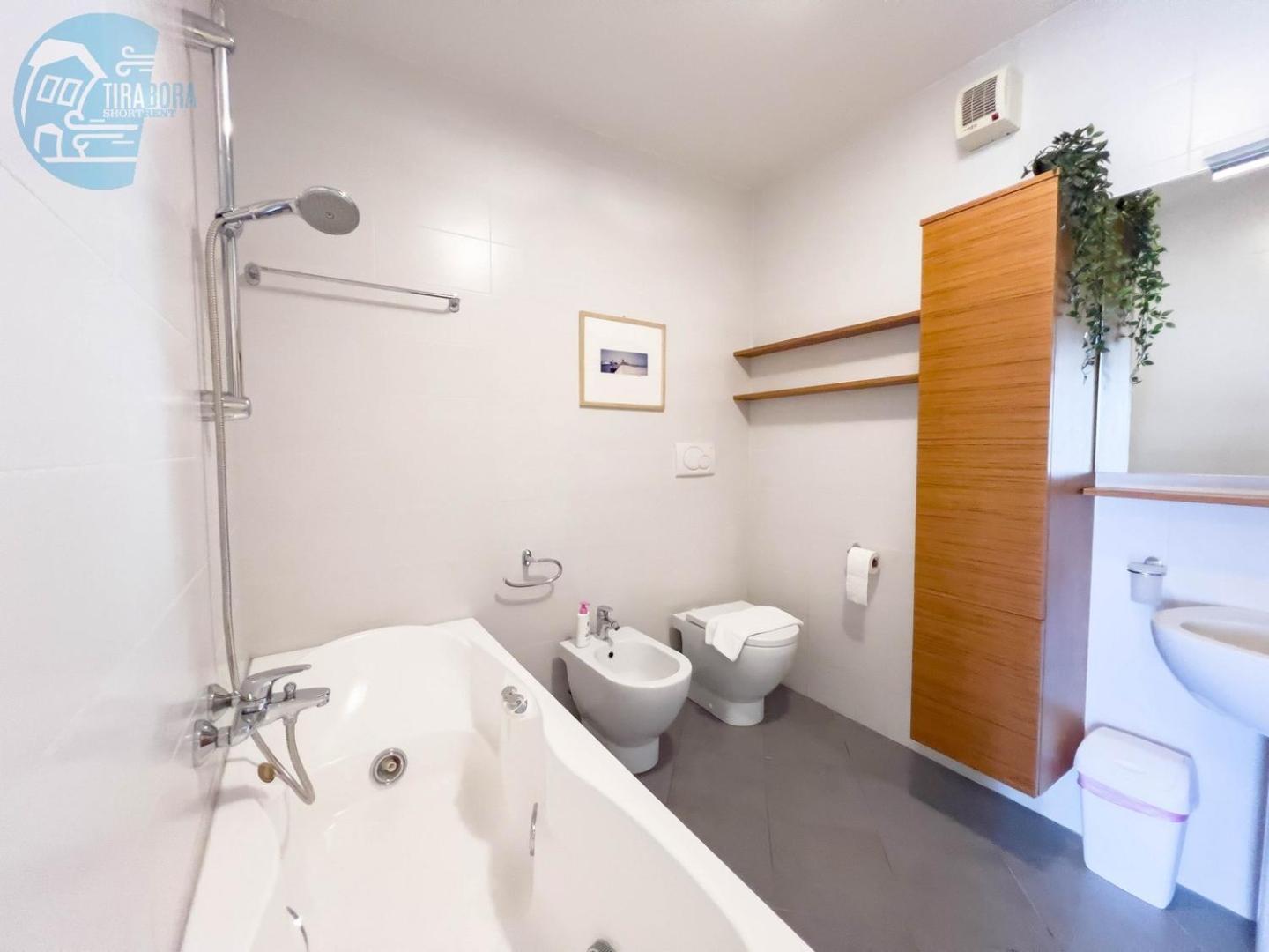 Cattedrale 5 Tirabora Short Rent Διαμέρισμα Τεργέστη Εξωτερικό φωτογραφία