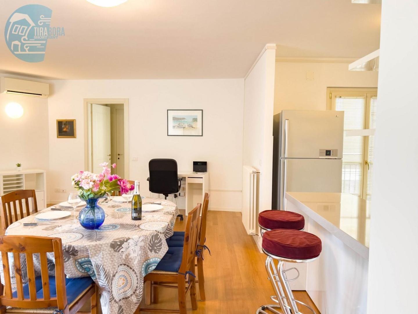 Cattedrale 5 Tirabora Short Rent Διαμέρισμα Τεργέστη Εξωτερικό φωτογραφία